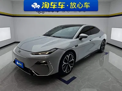 2025 Geely Galaxy Galaxy E8 Model 610km Explorer+ Edition, фото 1, лот 10391333
