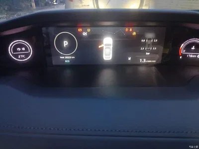 2022 Changan UNI-V 1.5T Premium Model, фото 4, лот 10255544