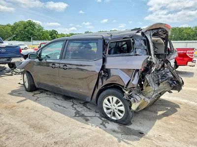 2017 KIA SEDONA LX, фото 2, лот 10776622