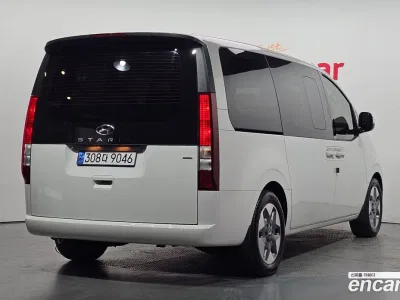 2023 Hyundai Staria 4WD Tourer 9-Seater, фото 2, лот 10109279