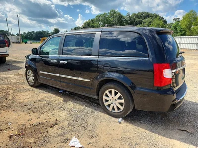 2014 CHRYSLER TOWN & COUNTRY TOURING, фото 2, лот 10865537