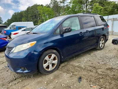 2012 TOYOTA SIENNA LE, фото 1, лот 10556765