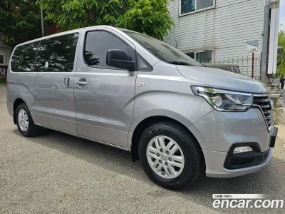 2021 Hyundai Starex Van 3-Seater, фото 3, лот 10423365
