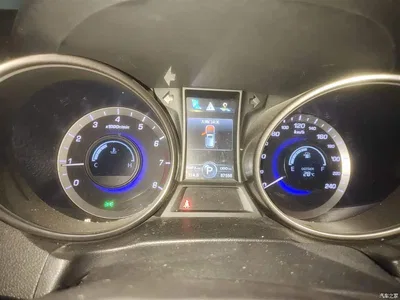 2016 Changan CS75 1.8T Auto Elite China V, фото 4, лот 10257183