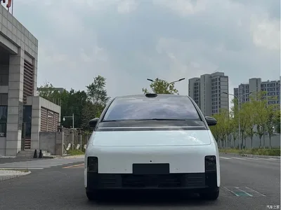 2025 Li Auto MEGA Model Home Family Special Edition, фото 2, лот 10446391