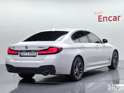 2022 BMW 5-Series 523d M Sport, фото 1, лот 10214727