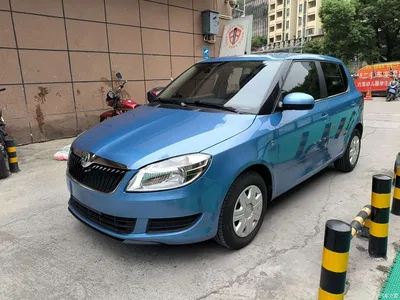 2014 Škoda Fabia 1.4L Automatic Crystal Edition, фото 1, лот 10440755
