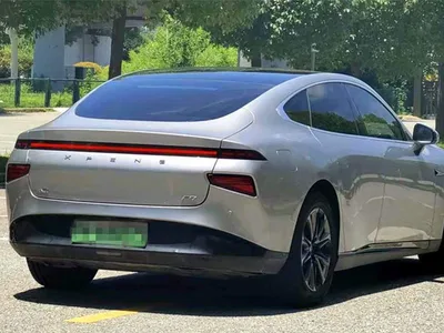 2023 XPeng P7 586E, фото 3, лот 10284968