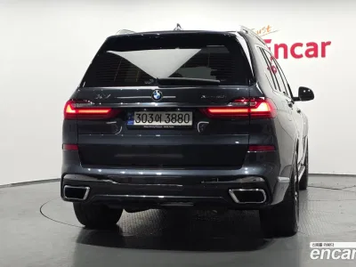 2022 BMW X7 xDrive 40i M Sport 6STR, фото 3, лот 10079571