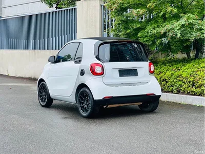 2015 smart fortwo 1.0L 52kW Hardtop Agile, фото 4, лот 10343608