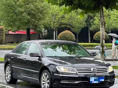 2011 Volkswagen Phaeton 3.6L V6 5-Seater Extended Comfort, фото 2, лот 10475384