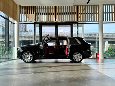 2018 Rolls-Royce Cullinan 5-Seater Version, фото 4, лот 10236393