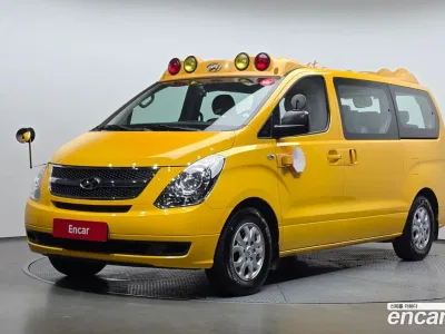 2016 Hyundai Starex 12-Seater Wagon, фото 1, лот 10230342