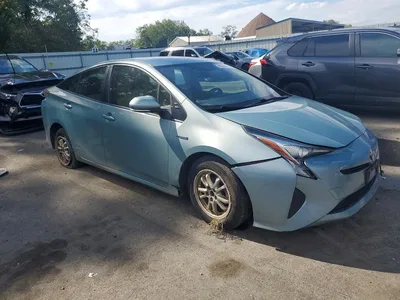 2016 TOYOTA PRIUS TWO, фото 4, лот 11310985