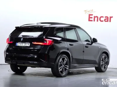 2024 BMW X1 xDrive 20i M Sport, фото 2, лот 11210728