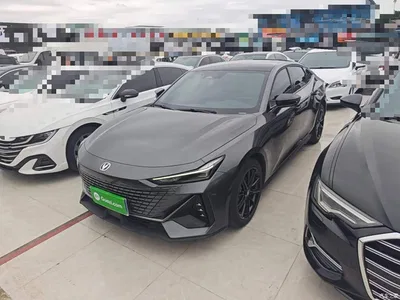 2023 Changan UNI-V 1.5T Luxury Edition, фото 2, лот 11202512