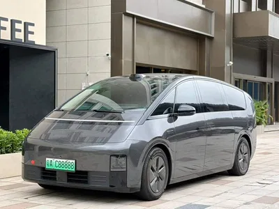 2024 Li Auto MEGA Ultra, фото 1, лот 10399844
