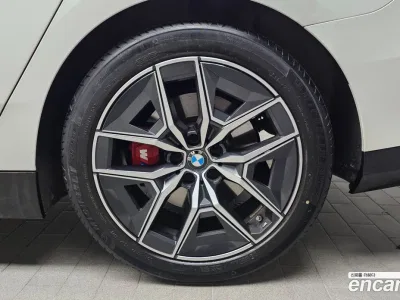 2024 BMW 5-Series 520i Special Edition, фото 4, лот 10054680