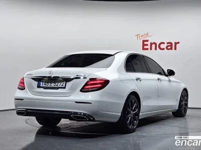 2017 Mercedes-Benz E-Class E220d Avantgarde, фото 1, лот 10169555