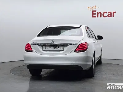 2016 Mercedes-Benz C-Class C200, фото 2, лот 10037630