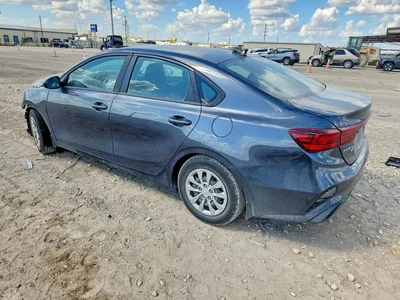 2022 KIA FORTE FE, фото 2, лот 10787932