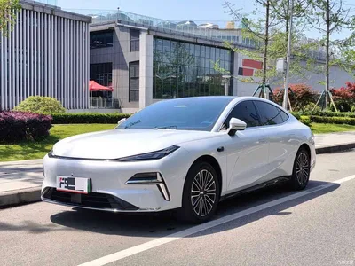 2025 Geely Galaxy Galaxy Xingyao 8 130km EM-i Premium Edition, фото 1, лот 11583304