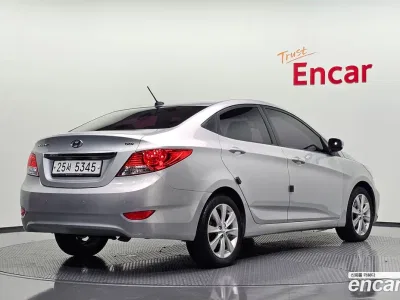 2013 Hyundai Accent 1.6 GDI Top, фото 1, лот 10515976