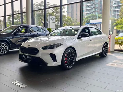 2025 BMW M235L, фото 1, лот 10471163
