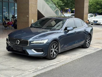 2024 Volvo S60 B4 Inscription Luxury Edition, фото 1, лот 10886904