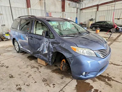 2015 TOYOTA SIENNA XLE 8-PASSENGER, фото 4, лот 10551549