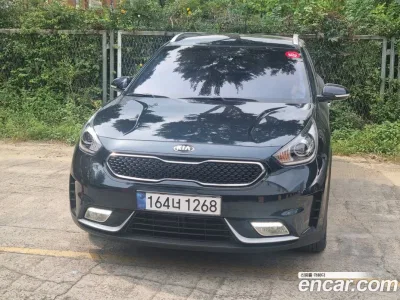 2017 Kia Niro Luxury, фото 1, лот 10811833