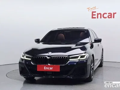 2022 BMW 5-Series 520i M Sport, фото 2, лот 10055232