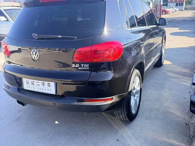2012 Volkswagen Tiguan 2.0TSI Luxury Edition, фото 4, лот 11557381