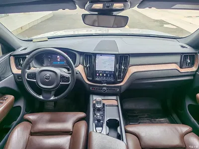 2022 Volvo XC60 B5 AWD Inscription, фото 4, лот 10816797