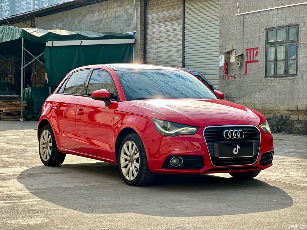 2014 Audi A1 30 TFSI Sportback Comfort, фото 3, лот 10468328