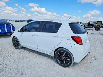 2017 TOYOTA YARIS 5-DOOR SE, фото 2, лот 10500617