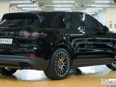 2023 Porsche Cayenne 3.0 PLATINUM EDITION, фото 2, лот 10169923