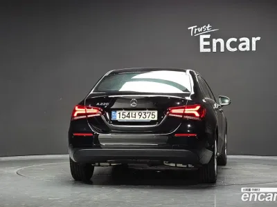 2020 Mercedes-Benz A-Class A220 Sedan, фото 4, лот 10222889