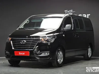 2019 Hyundai Starex Van 5-Seater, фото 1, лот 10234298
