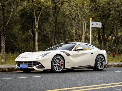 2013 Ferrari F12berlinetta 6.3L Standard, фото 1, лот 10958180