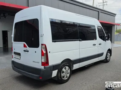 2020 Renault Master 2.3 13-Seater, фото 2, лот 10773901