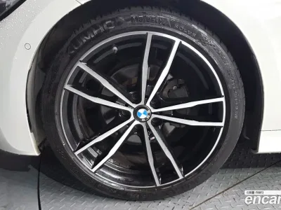 2021 BMW 3-Series 320d Touring M Sport, фото 4, лот 10038003