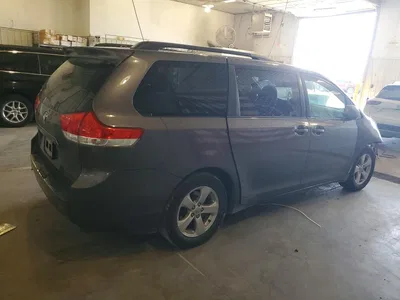 2011 TOYOTA SIENNA LE, фото 3, лот 10547725