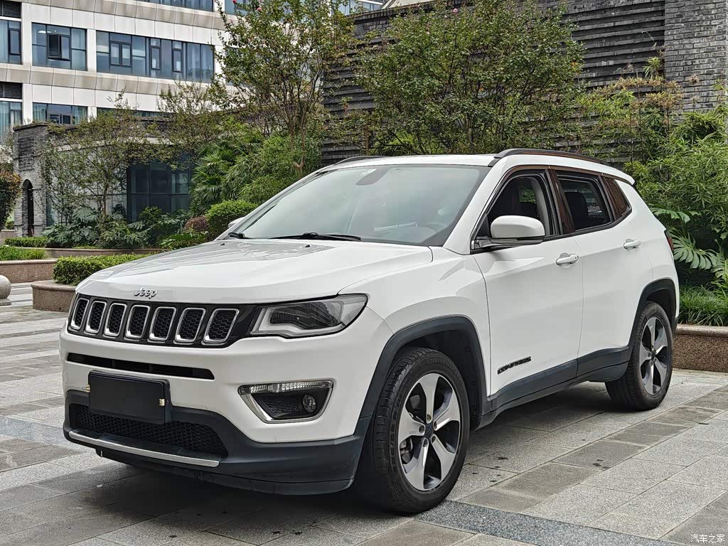 2017 Jeep Compass 200T Auto Premium Edition, фото 1, лот 11197003