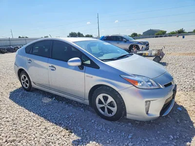 2015 TOYOTA PRIUS TWO, фото 4, лот 10500611