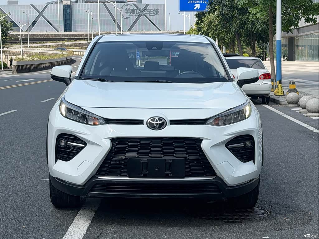 2021 Toyota Wildlander 2.0L CVT 2WD Luxury Edition, фото 2, лот 11219637