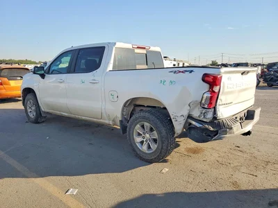 2022 CHEVROLET SILVERADO LTD K1500 LT, фото 2, лот 10902985