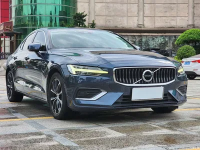 2020 Volvo S60 T4 Momentum Luxury Edition, фото 3, лот 10353854