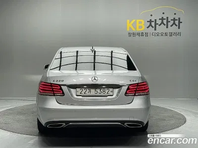 2014 Mercedes-Benz E-Class E220 CDI Avantgarde, фото 3, лот 10075685