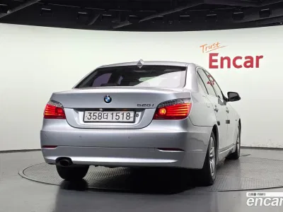 2010 BMW 5-Series 520i Sedan, фото 4, лот 10177417